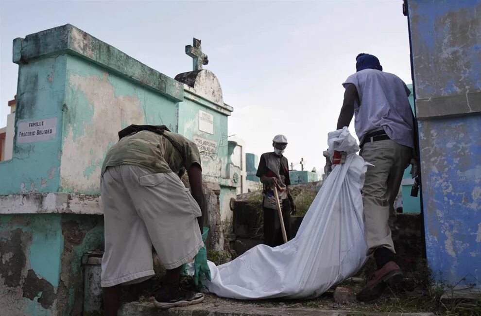 Эпидемия холеры в одессе в каком году. Презентация на тему эпидемии. Эпидемия чумы в европе 14 века. Эпидемия холеры в одессе в каком году. Холера 1892 года на кубани.