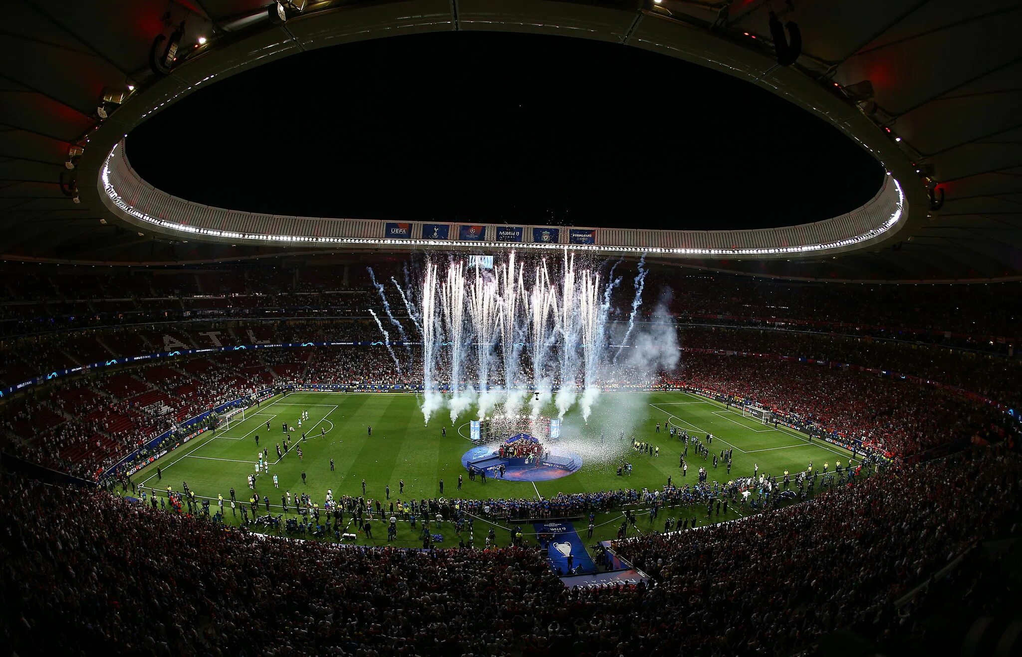 Финал какой стадион. Финал Лиги чемпионов 2023 стадион. Стадион финала ЛЧ.