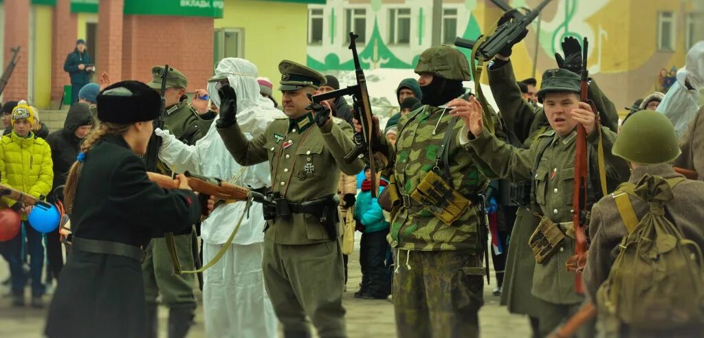 Захват врага. Пасхальное восстание в Ирландии. Форма ирландских военных в пасхальном восстании. День пасхального Восстания Ирландия. День пасхального Восстания в Белфасте.