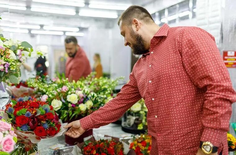 Иван Утенков цветочный ряд. Иван Утенков цветочный ряд жена. Иван Владимирович цветочный ряд. Цветочный ряд основатель