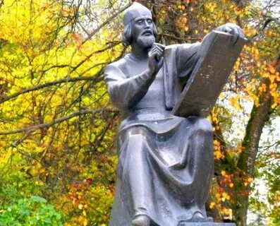 Памятник рублеву в москве