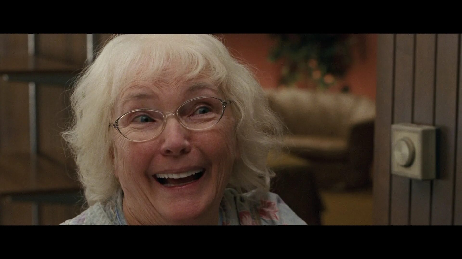 Пенсионерка нимфоманка. Старые бабушки в колготках. Фотографии пожилых женщин. Фотопроект старость. Клара стил.