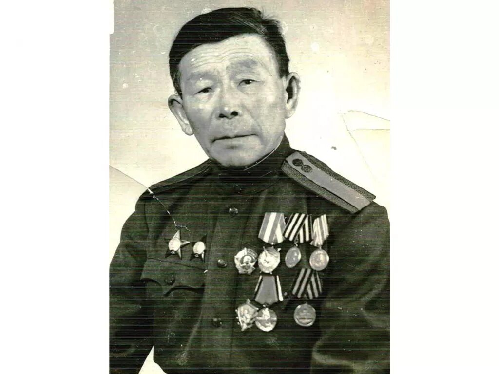 Зарубин трубка снайпера. Семён данилович номоконов. семён данилович номоконов трубка. семён номоконов сибирский шаман. семён номоконов снайпер.