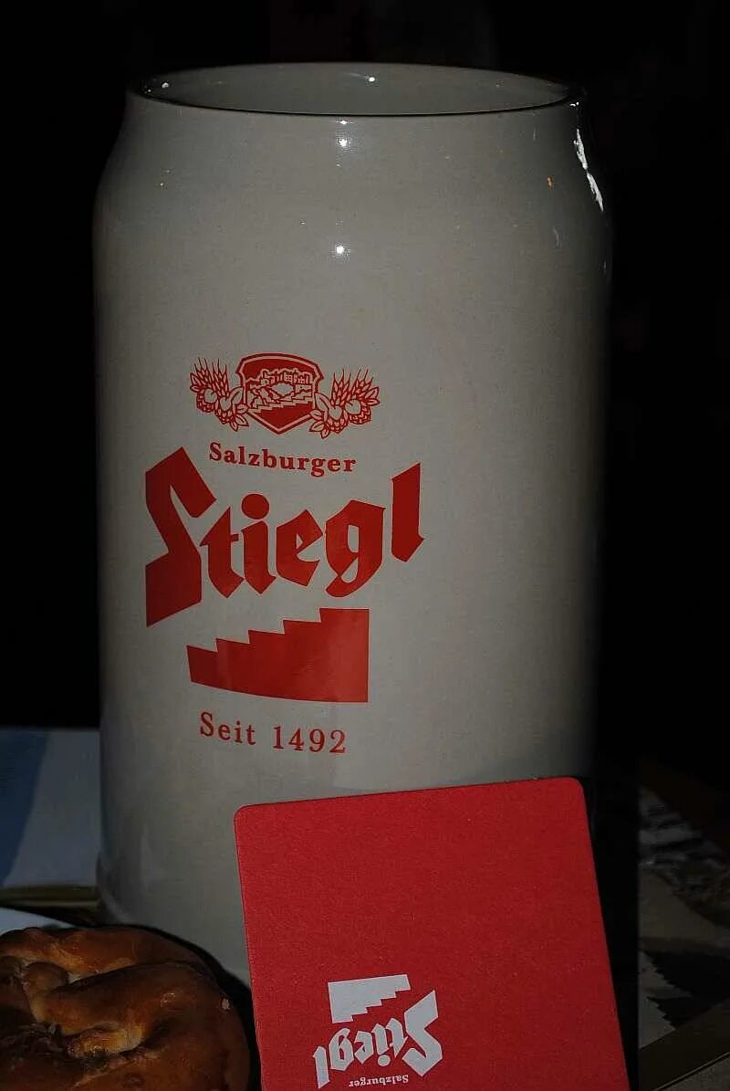 Stiegl пиво. Пиво Австрия Stiegl. Штигель пиво Австрия. Пиво Stiegl Голдбрау. Пиво Stiegl Goldbräu 5%.