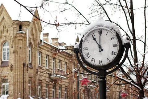 Где час зима