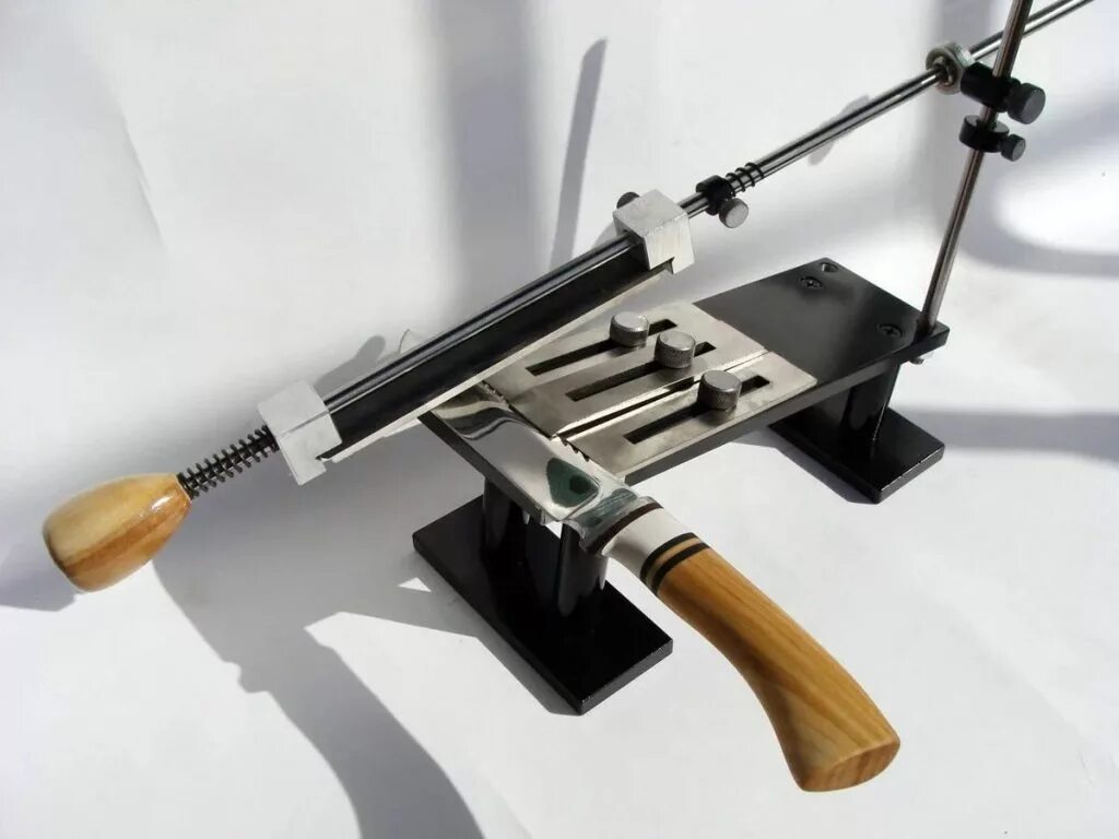 Приспособление для ножей. Станок для заточки ножей 20.100. точилка для ножей hrb602. точилка для ножей mdq01. станок для заточки ножей папа карло.