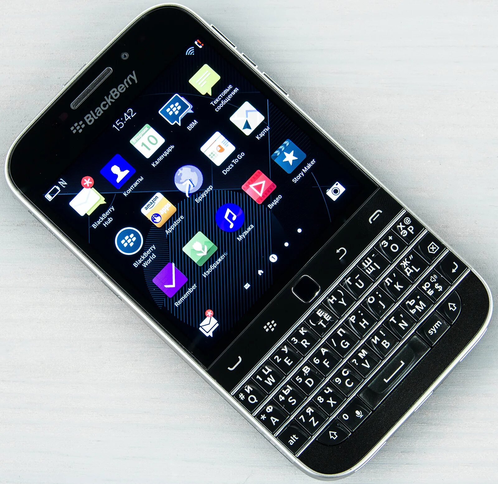 Самой дорогой блэкберри. Блэкберри Классик 2022. BLACKBERRY Classic q20. BLACKBERRY Classic 2023. Блэкберри 2011.