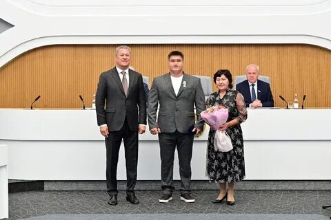 Радий хабиров вручил