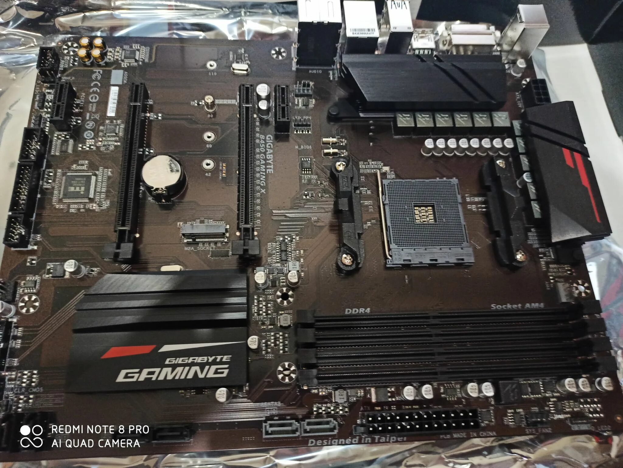 Плата b450 gaming x. Материнская плата Gigabyte b450 Gaming x. Gigabyte am4 b450. Gigabyte b450 Gaming x am4. Материнская плата Gigabyte b450m Gaming.