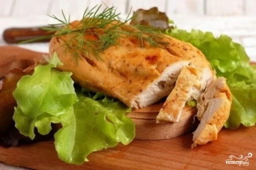 Куриная грудка в мультиварке вкусно. Куриная грудка в мультиварке. стейк из куриной грудки в духовке. куриная грудка в духовке сочная и нежная. грудка запеченная в мультиварке.