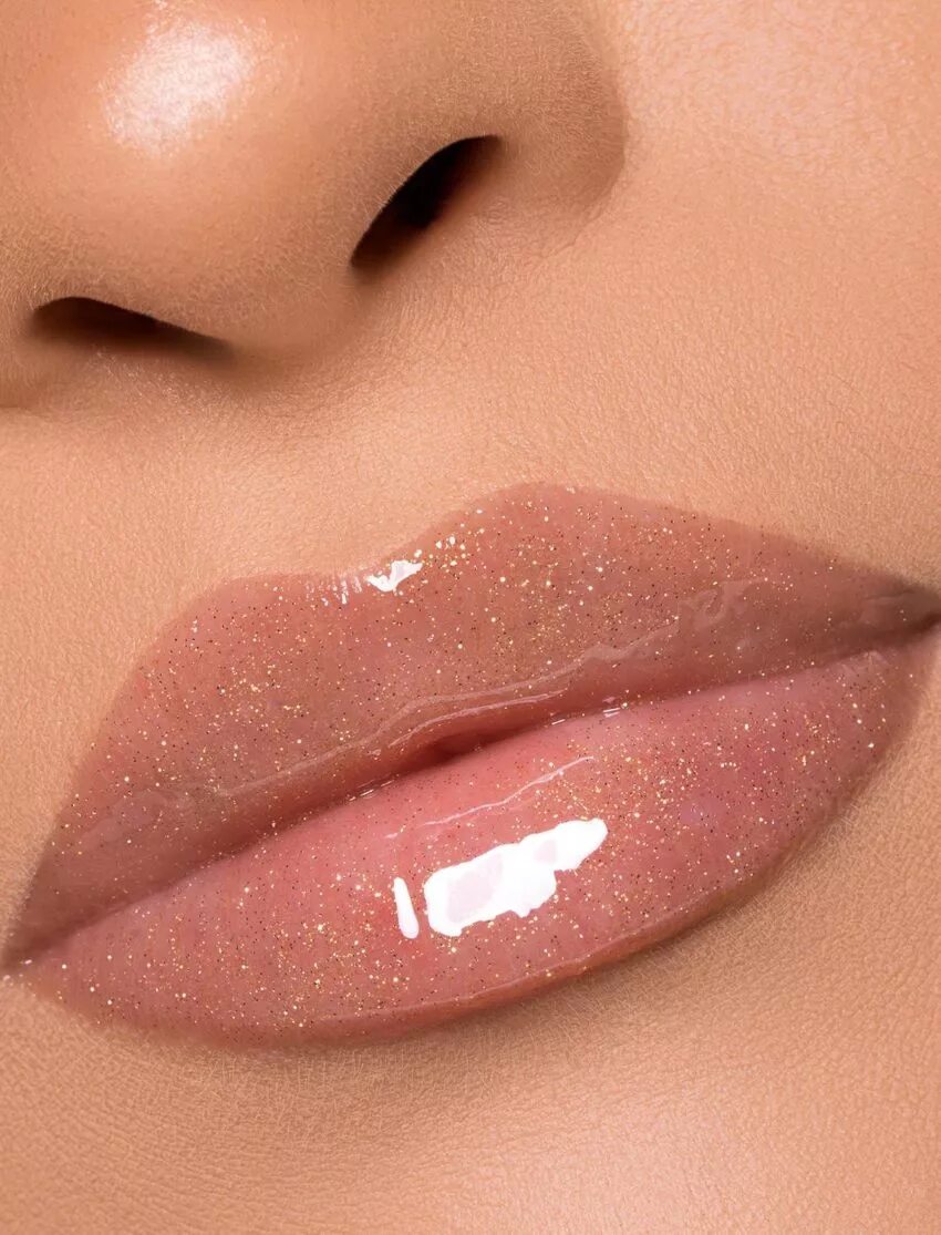 Блеск для губ с блестками. Коричневый блеск. Золотые тени диор. Красивые губы. Коричневый блеск.