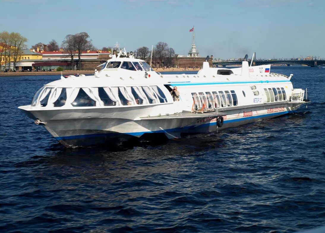 Метеор петергоф санкт петербург расписание цены. Метеор в Петергоф. Метеор до Петергофа. Петергоф порт Метеоры. Метеор Петергоф 186.