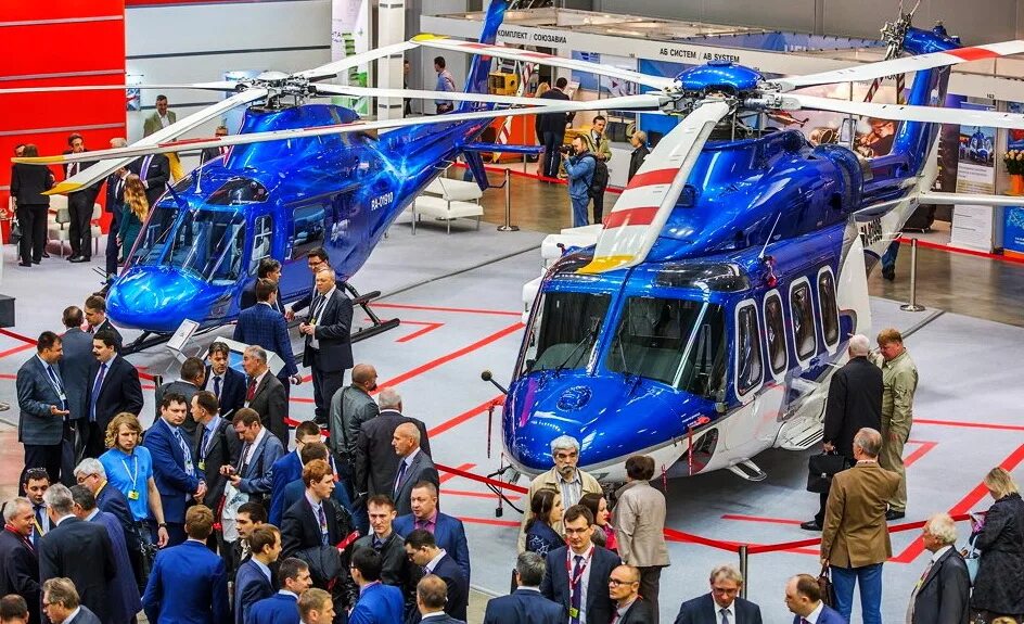 Фотосессия на выставке. Выставка вертолетов. Helirussia 2021. Helirussia 2022. Хели раша.