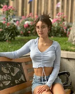 Jenny Taborda: An In-depth Look into Her Career and Net Worth.