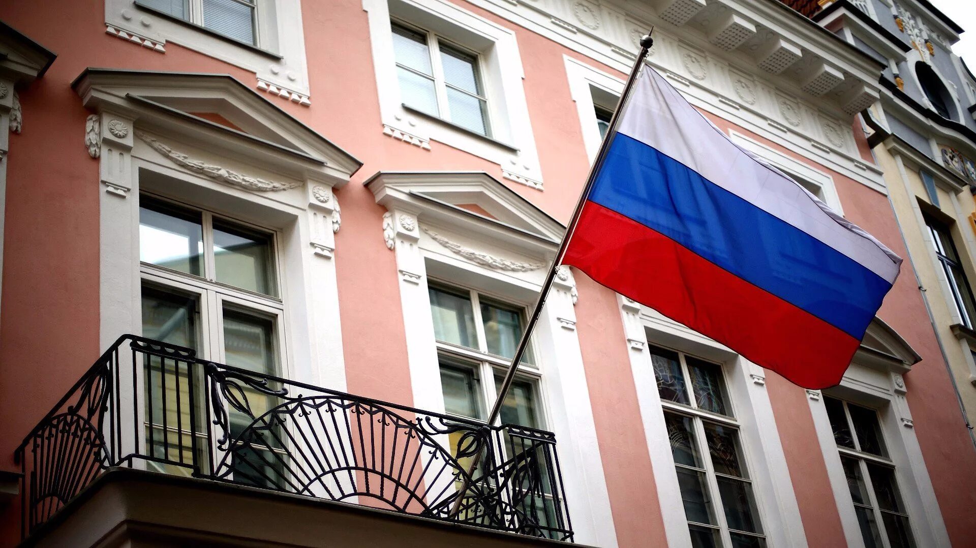 Государства консульства и представительства иностранных. Дипломатическое представительство рф в сша. дипломатическое посольство рф. посольство россии в сша дипломатические представительства россии. дипломатическое представительство сша в россии.