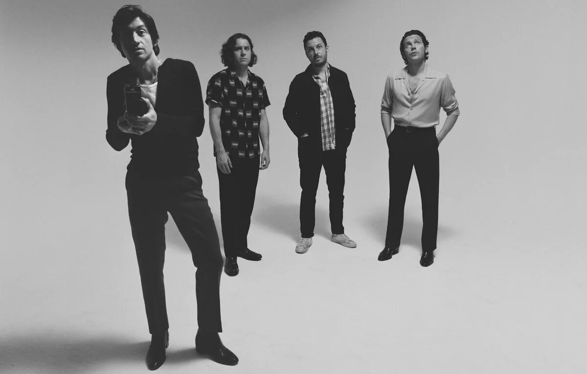 Arctic monkeys live. Группа арктик манкис. алекс тернер 2025. arctic monkeys the car. arctic monkeys участники.