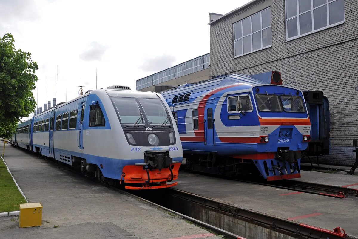 Электропоезд ра2. Ра2 челябинск. Закон ра 2. Ра2 trainz. Дизельный поезд ра-2.