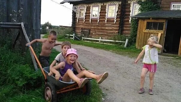 Два месяца даче