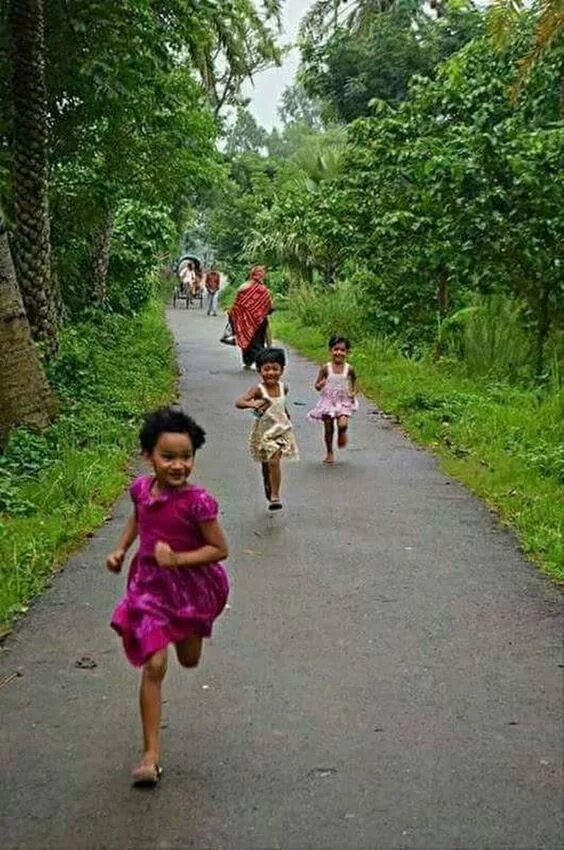 Children village live. Дети пипи на улице. Indian дети. Village children. Village Kids India.