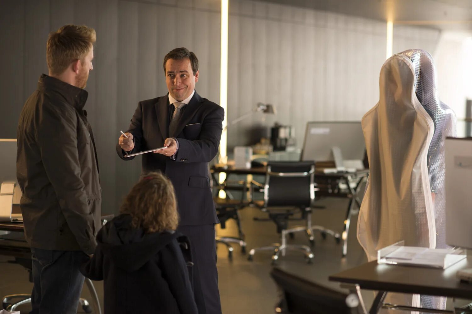 люди сериал 2015–2018. люди сериал 2015–2018. первые люди 2015. сериал люди 2015. голоса фильм 2020.