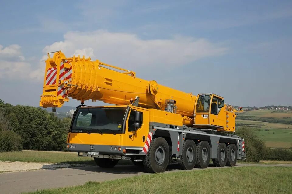 Автокран 80 тонн. Либхер кран 100 тонн. Краны ивановец 100т. 1. 100 тонник.