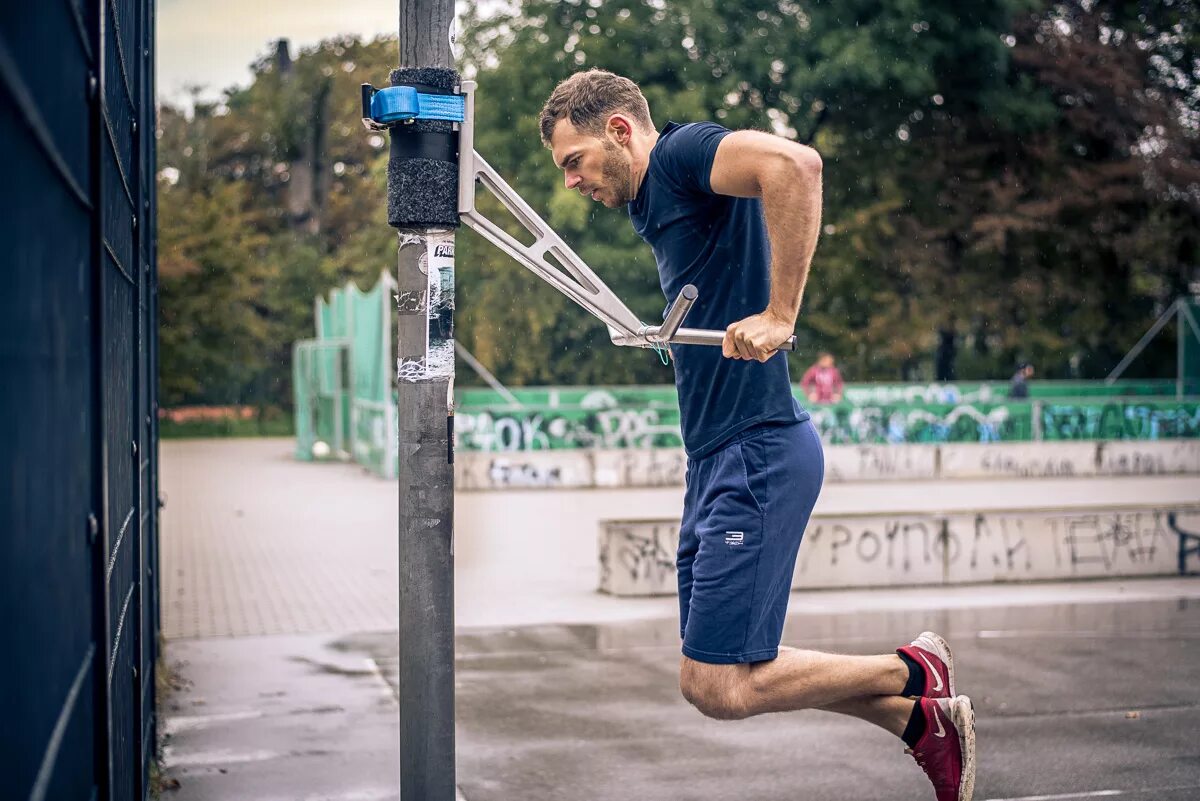 Pullup Dip турник. Занятия на брусьях. Подтягивания на брусьях. Отжимания от брусьев. Упражнения подтягивания отжимания