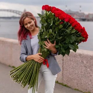 Розы высокие фото букеты