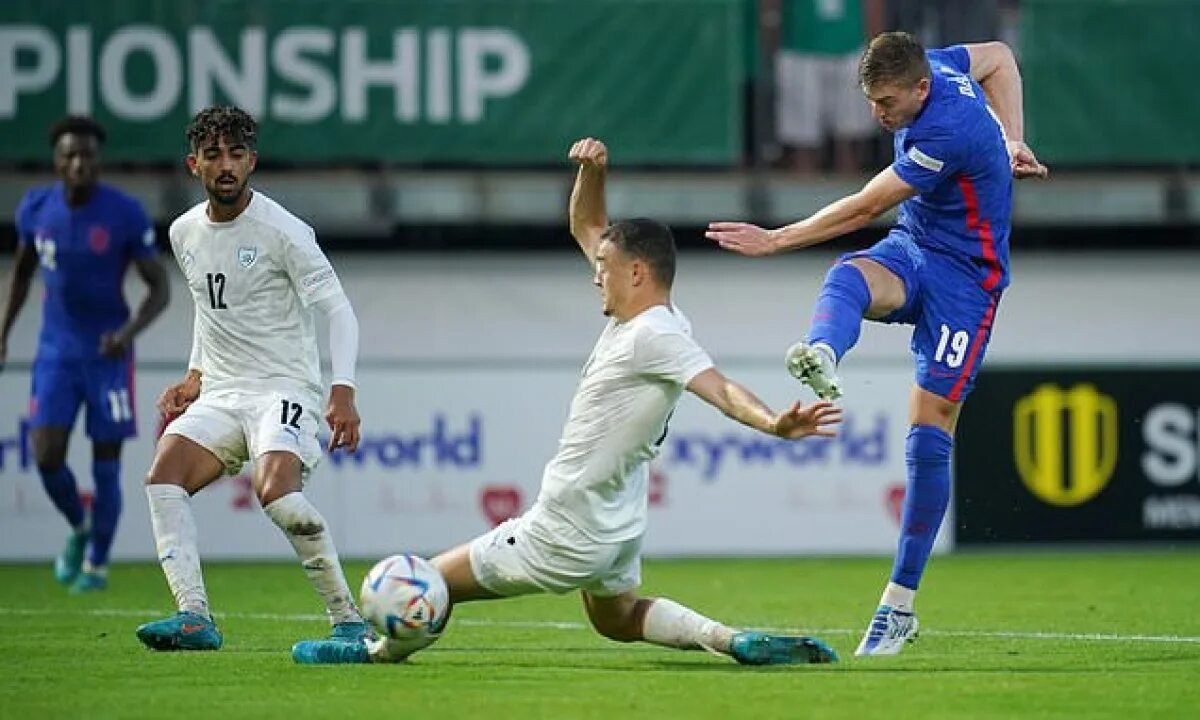 Чемпионат европы по футболу. Чемпионат европы по футболу. Футбол фото. Euro u19. Euro u19.
