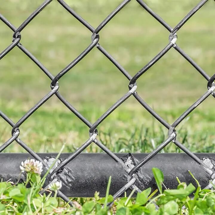 Сетка рифленая оцинкованная забор. Сетка сварная из колючей проволоки. Cyclone wire Fence. Сетка с листьями для забора. Купить декоративную сетку для забора