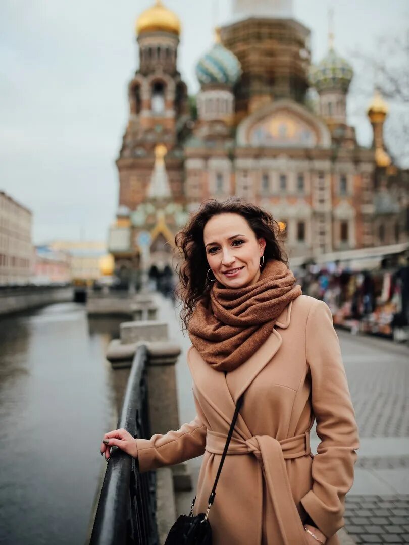 Фото девушек петербурга. Красивые девушки Санкт-Петербурга. Фотосет в Питере. Красивые девушки Питера. Девушки на улицах Питера.