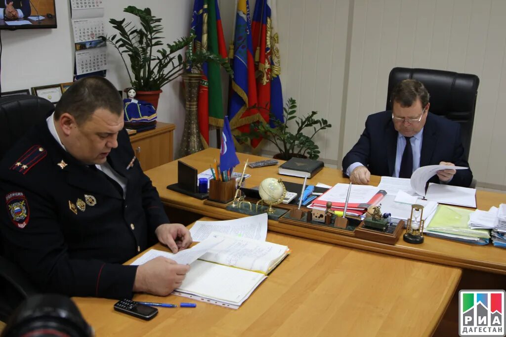 Начальник полиции кизляра. Электросети кизляр. Руководитель общественной палаты дагестана. Хаппалаев сулейман юсупович. Хаппалаев магомед-азиз юсупович.