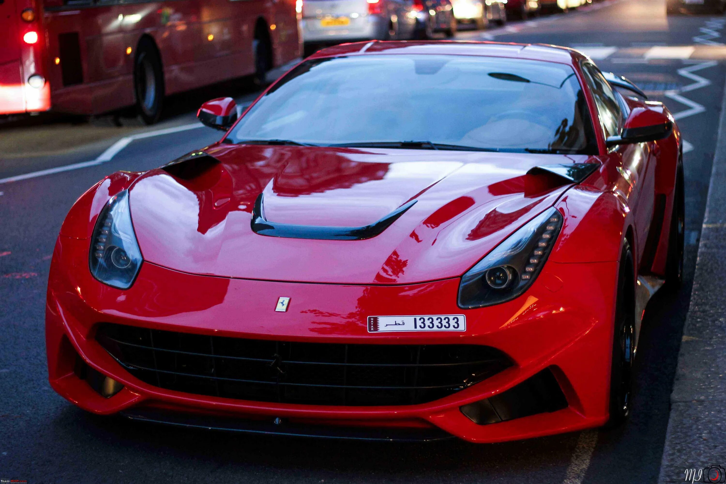 Краска ferrari red. Феррари. Ferrari f430 red sport car. Ferrari f140. 100 красных машин.