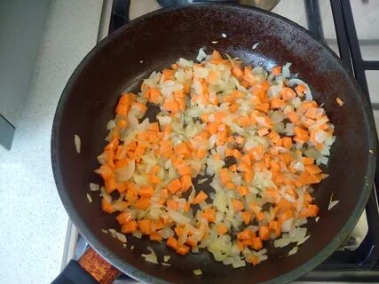 Сколько жарить морковь с луком