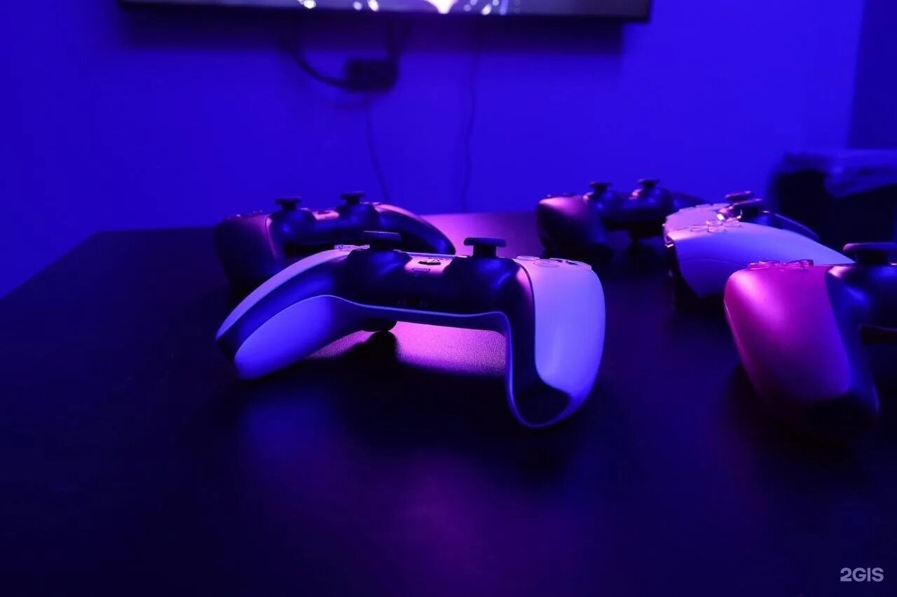 Cyberx сургут. Компьютерный клуб сургут. Компьютерный клуб барнаул. Клубы сургута. Cyber x сургут.