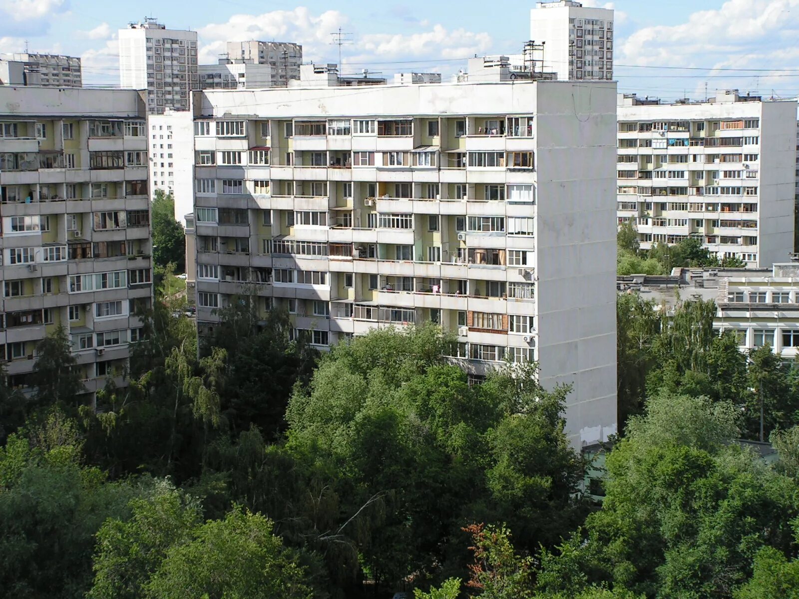 В двенадцатиэтажном доме несколько. П-46. Панельный дом п-46. П46 в Москве. Брежневка п46.