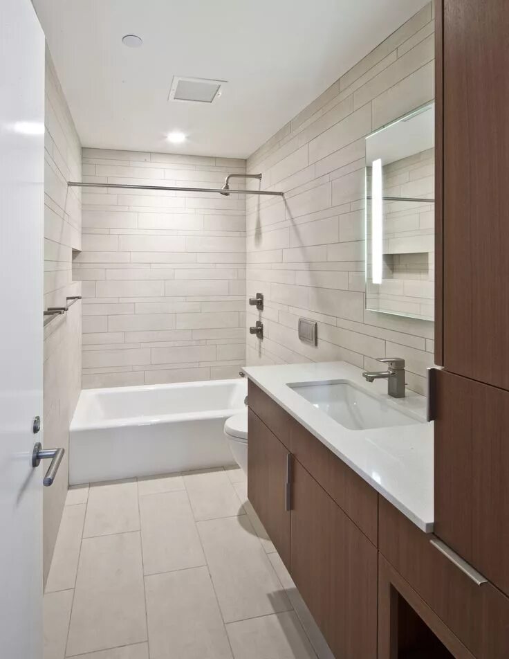 Glenshaw Mansions by Rise Design Studio Windowless bathroom, Boutique bathroom, 