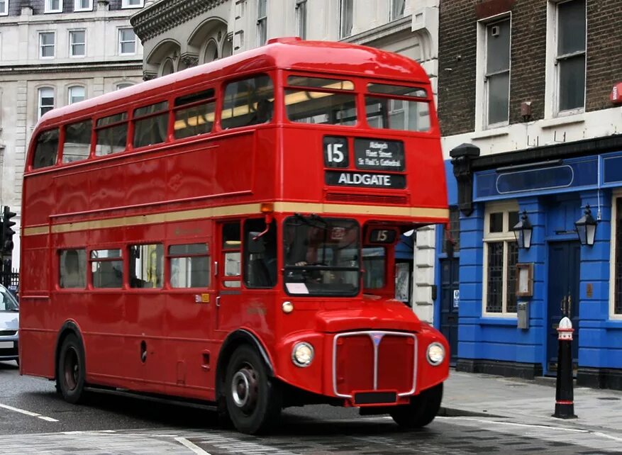 Double-Decker Великобритании. Двухэтажный автобус в Лондоне. Лондонский даблдекер. Дабл Деккер автобус.