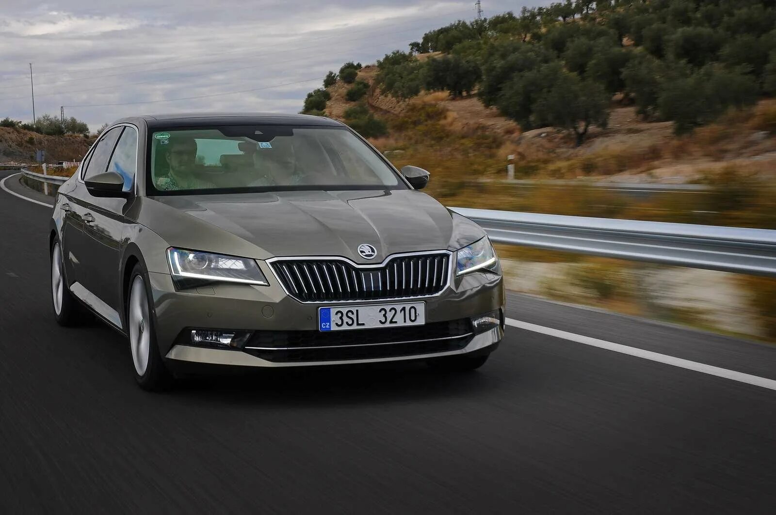 Суперб обзор. Skoda superb b6. skoda superb b8. skoda superb 2. шкода суперб 21.