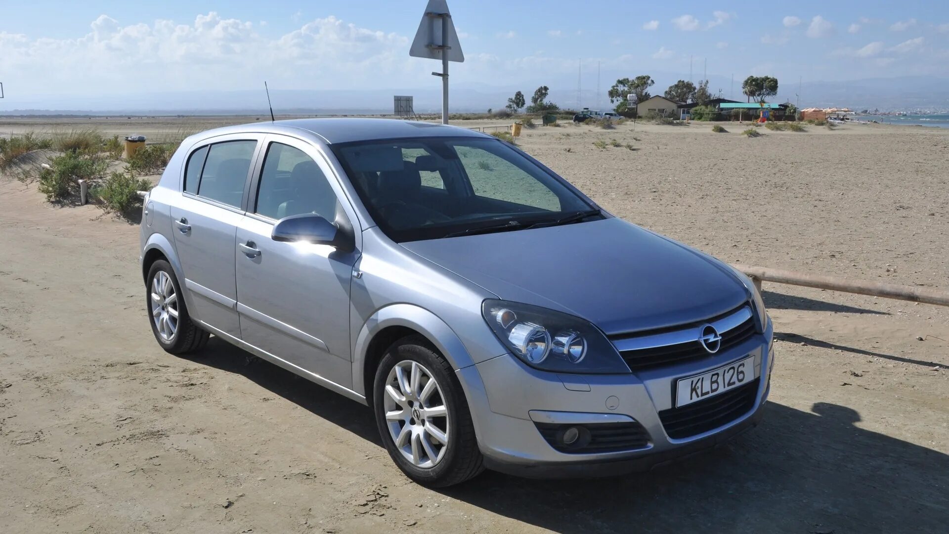 Opel h отзывы. Opel Astra h 2005. Opel Astra h 2014. Opel Astra h 2005 года.