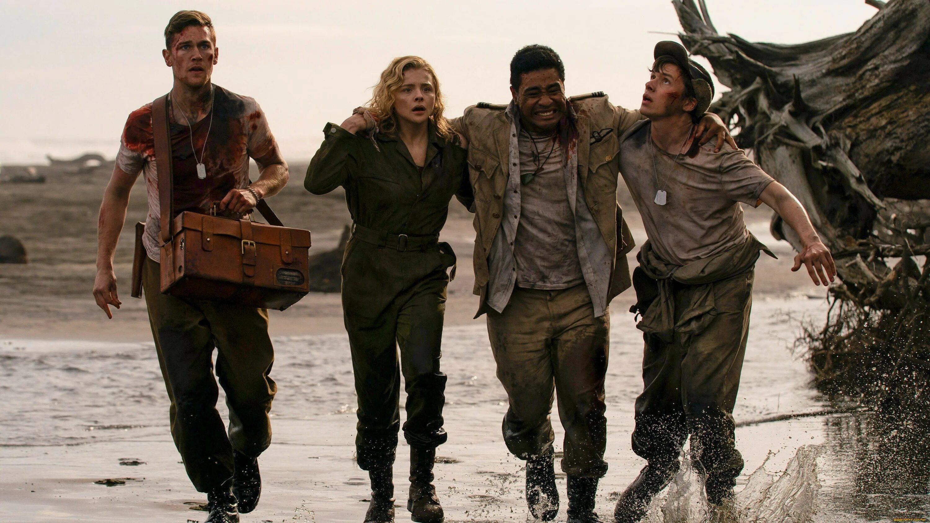 Том холланд поступь хаоса. Вин дизель 2021. Новинки в кинотеатрах 2021. Патрик несс "поступь хаоса". Дюна фильм 2021.