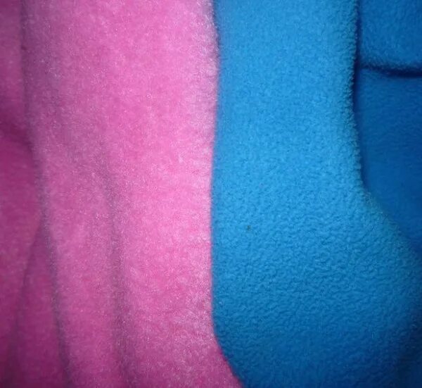 Что теплее флис или начес. Ткань футер трехнитка. Начес или флис. Что теплее флис или начес. Флис с начесом.