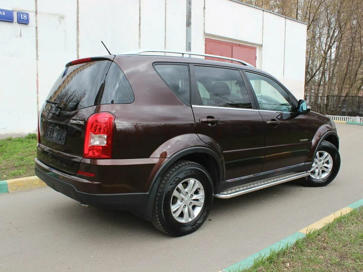 Санг енг рекстон 2 купить. SSANGYONG Rexton 2008 2.7 дизель. SSANGYONG Rexton 3 поколение. Саньёнг Рекстон 2008. SSANGYONG Rexton 2012 2.7 дизель.