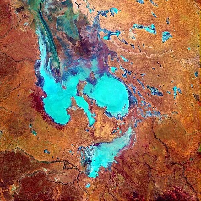 File:Eyre lake map of the shape and depth (bathymetry) 2020.jpg - Wikipedia
