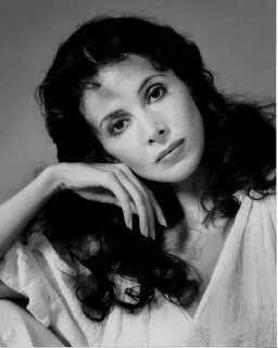 Barbara Parkins - Bio et photos.