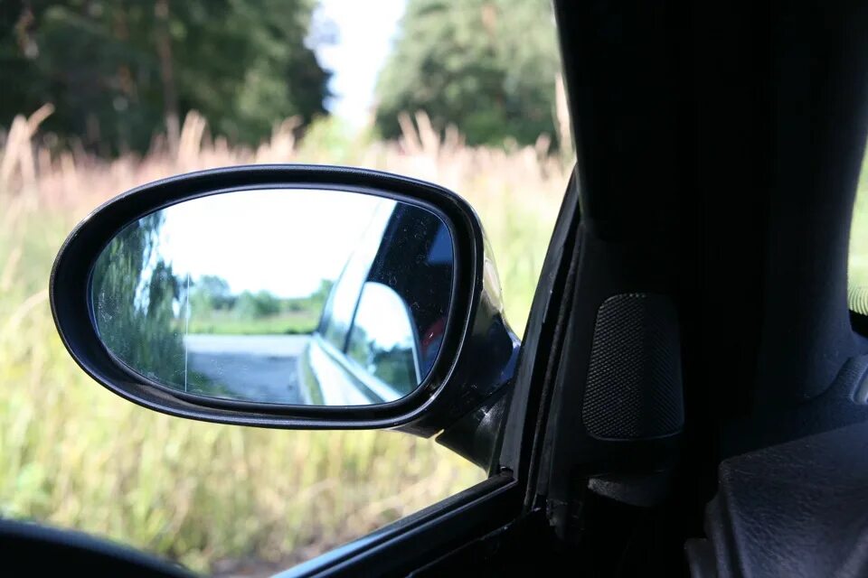 авто складыванте щеркал бмв е39. зеркала м5 е39. зеркала бмв м3. м зеркала реплика от е36. зеркальное е.