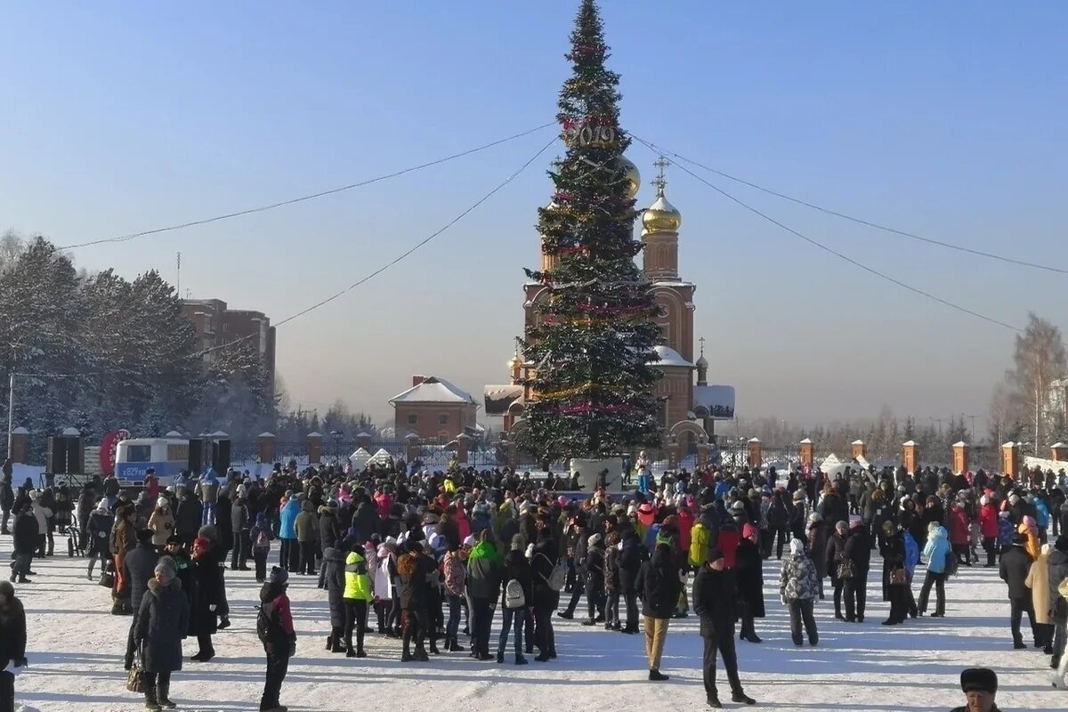 Осинники площадь. Осинники площадь города. Осинники Кемеровская область. Погода осинники кемеровской на неделю