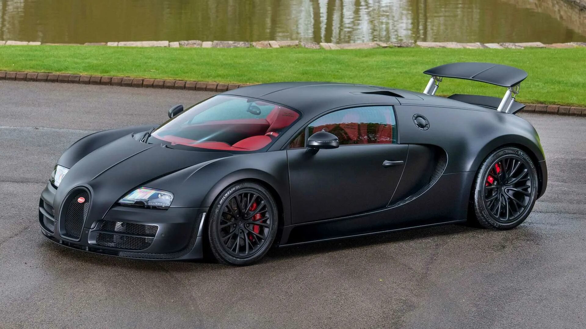 Бугатти Вейрон. Бугатти Вейрон Суперспорт. Бугатти Вейрон 2018. Bugatti Veyron 2022. Что такое бугатти