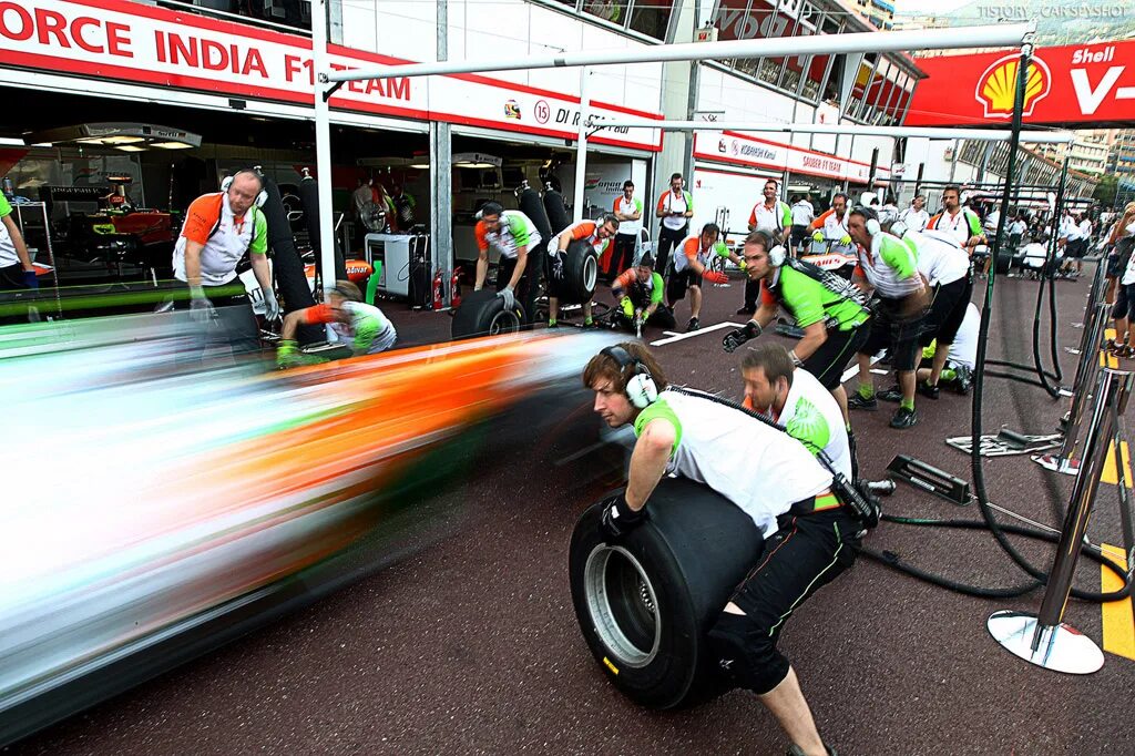 Пит гонки. Пит стоп Formula 1. F1 Pit stop. Формула 1 Pit stop. Формула 1 переобувка.