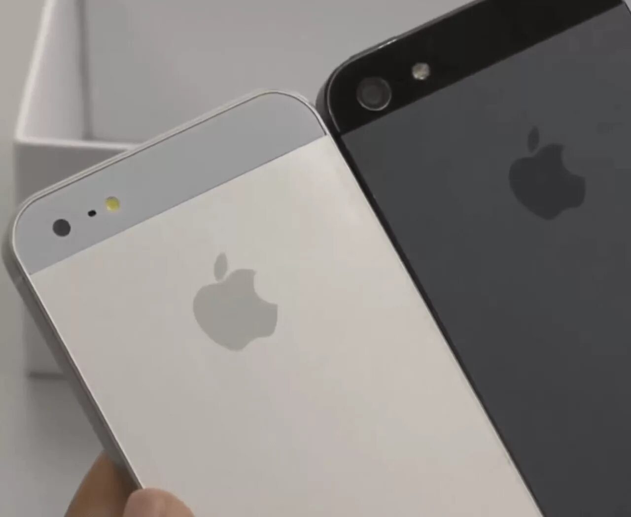 Как отличить китайский айфон от оригинала. Iphone 5s оригинал. айфон 5s оригинал и подделка. паленый айфон 5s. оригинальный iphone 5s.