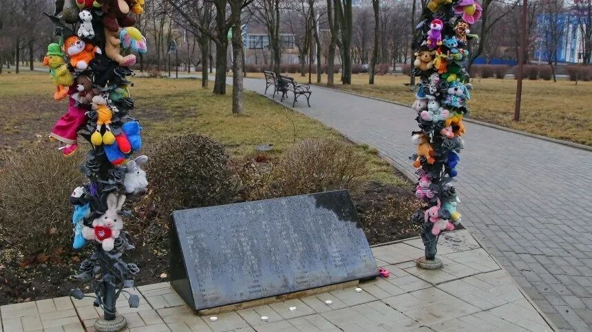 аллея донбасс аллея ангелов. ангелы донецка дети. аллея ангелов в донецке. аллея ангелов в донецке. памятник детям донбасса в донецке аллея ангелов.